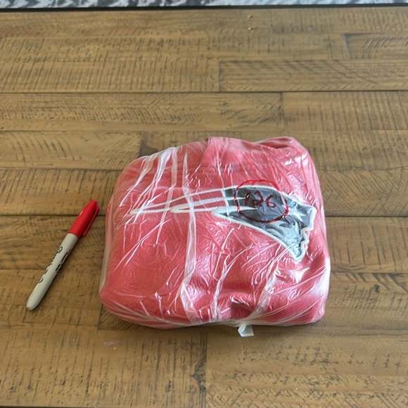 New England Patriots Hoodie - Kids Large (7) - Picture 15 of 15